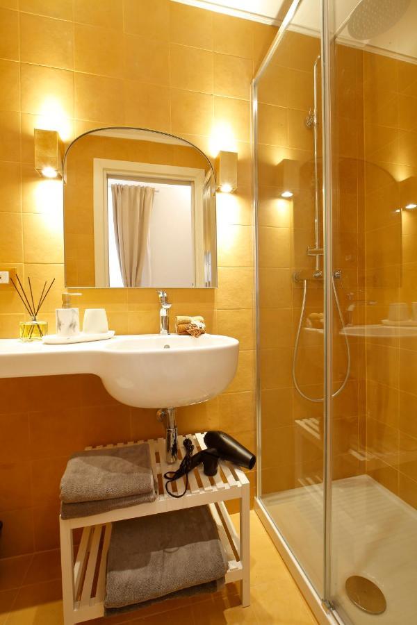 Breathe Liguria - Lucy 1 Bedroom And 1 Apartment In A Newly Renovated Nineteenth-Century Building In The Historic Center Near The Sea ラ・スペツィア エクステリア 写真