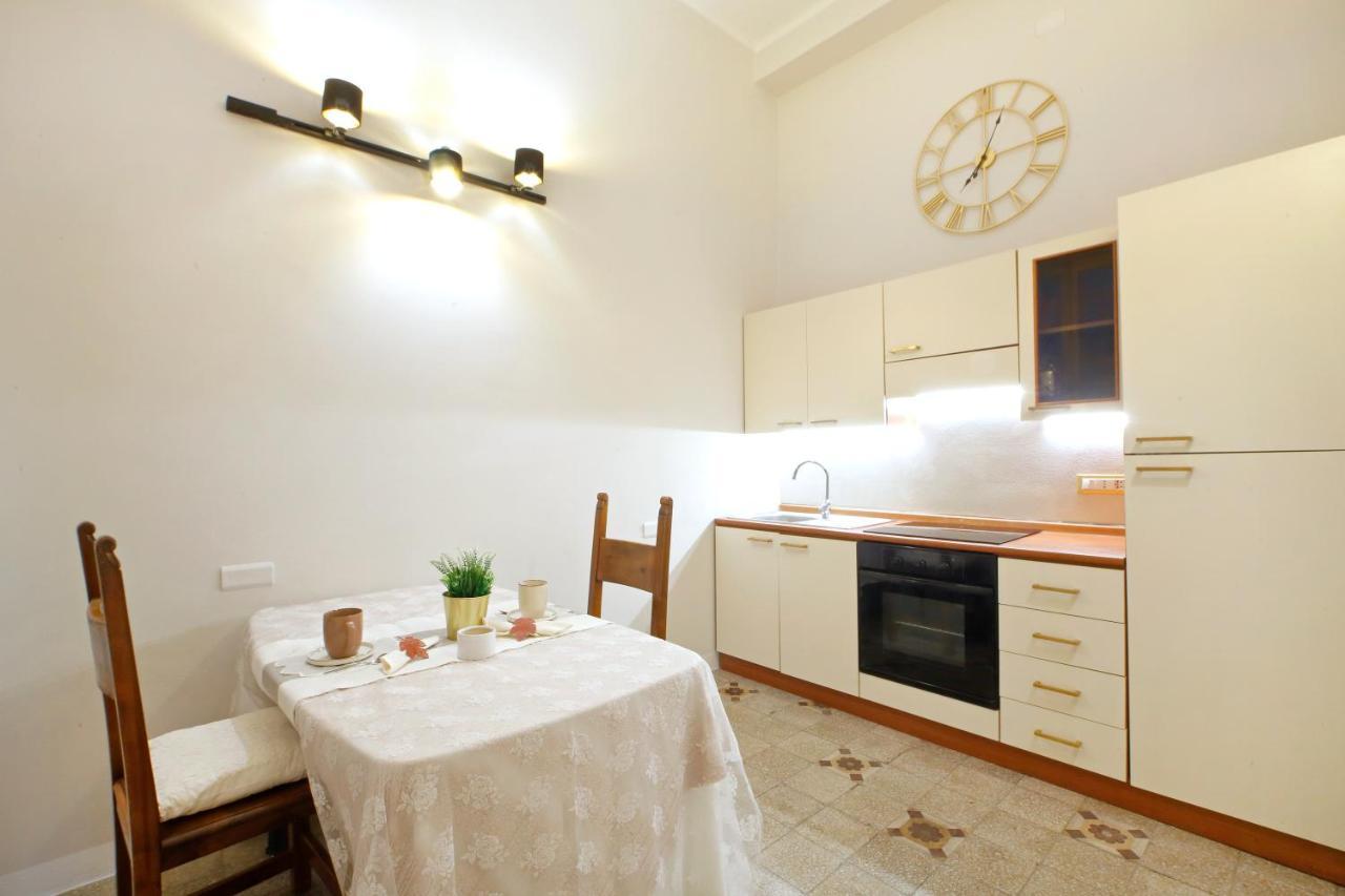 Breathe Liguria - Lucy 1 Bedroom And 1 Apartment In A Newly Renovated Nineteenth-Century Building In The Historic Center Near The Sea ラ・スペツィア エクステリア 写真